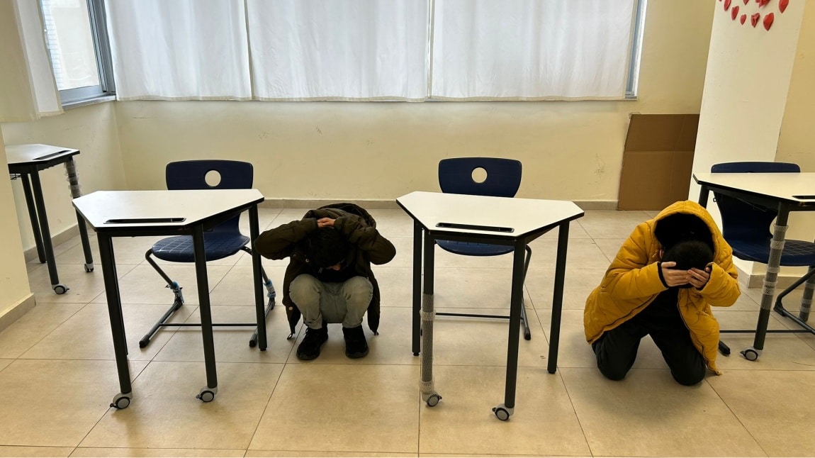 OKULUMUZDA DEPREM TATBİKATI YAPILDI